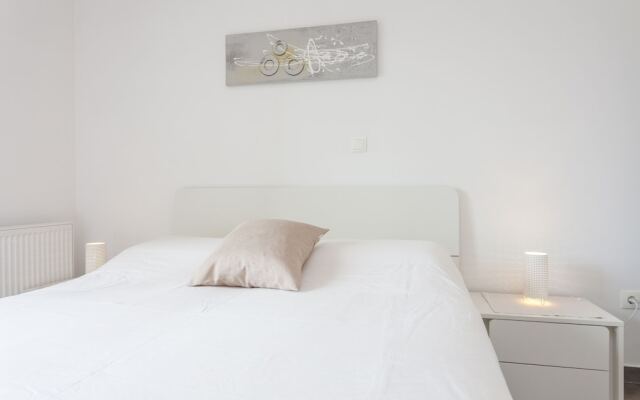 Apartments & Rooms Alagic