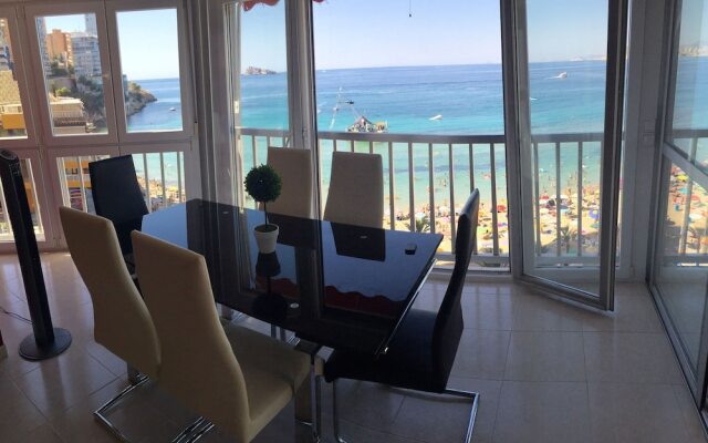 Levante Beach Seafront Apartment