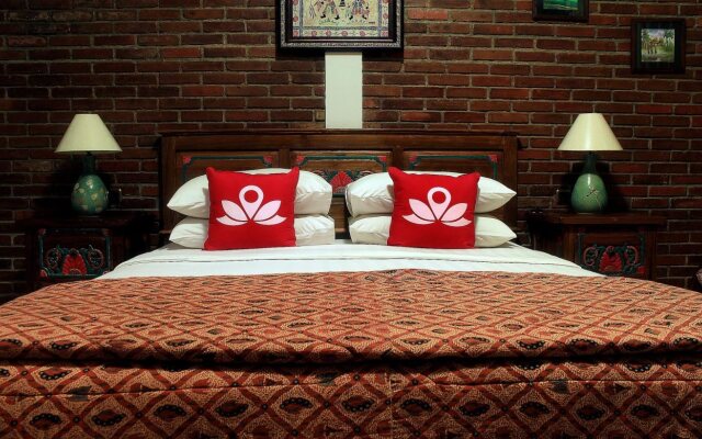 Reddoorz Plus Near Politeknik Negeri Bandung