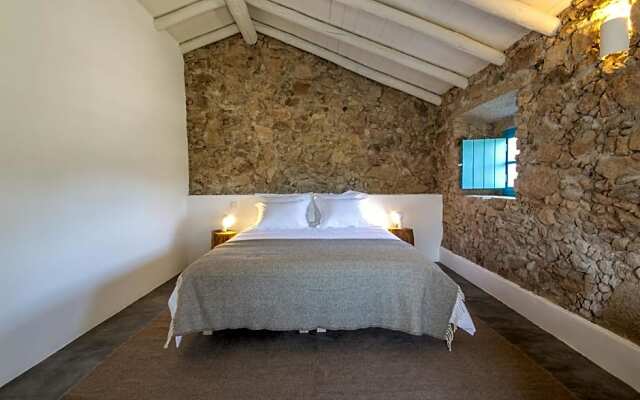 Casas Caiadas Boutique Home