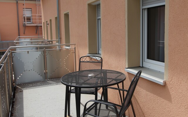 Apartment Hotel Kral