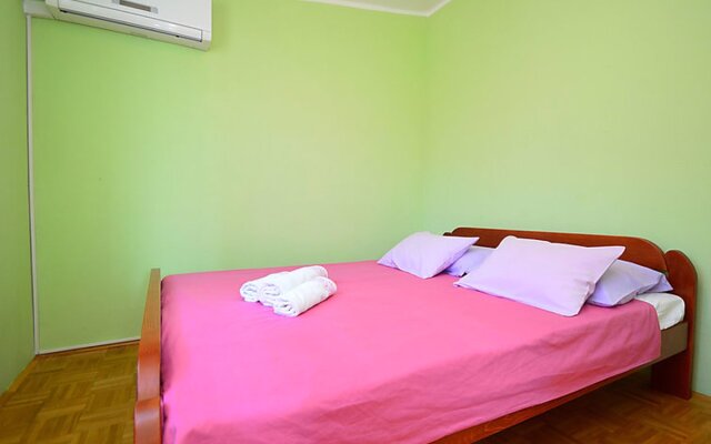 Apartment Tonka Rimini 16122