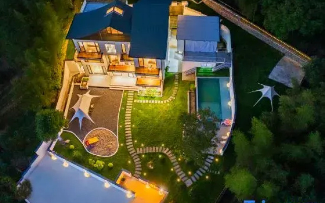 Yunshang Grassland Anji Weixuan Homestay