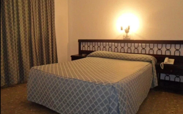 Hostal Ronda
