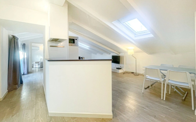 4B Tony Allard in Cannes