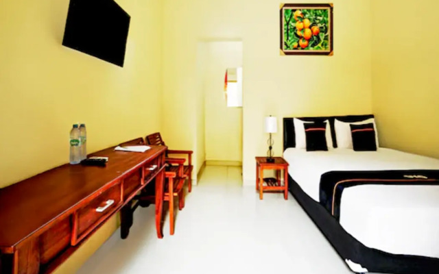 Hotel O Surabaya near Pelangi Park formerly D'best Kutisari