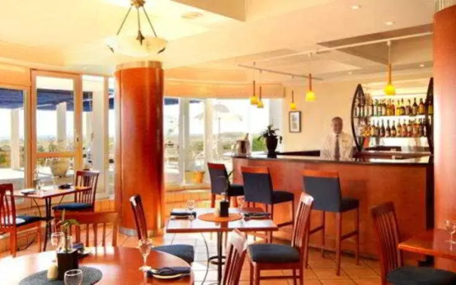 Unit 323 Leisure Bay Luxury Suites