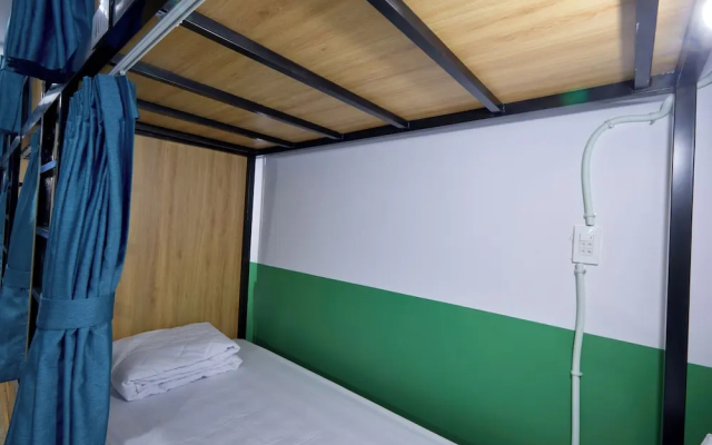 Nineties Homestay