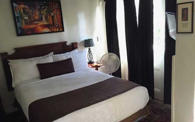 Lafitte Hotel & Bar