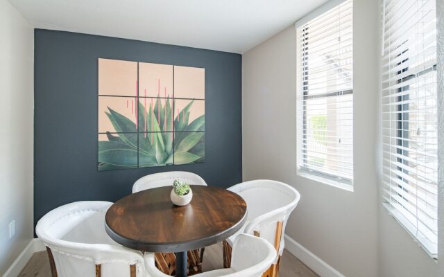Luxury 2br Near Kierland Commons by Wanderjaunt