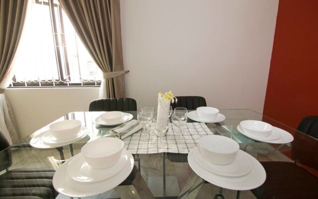 Classy Elegant Terasek Palace