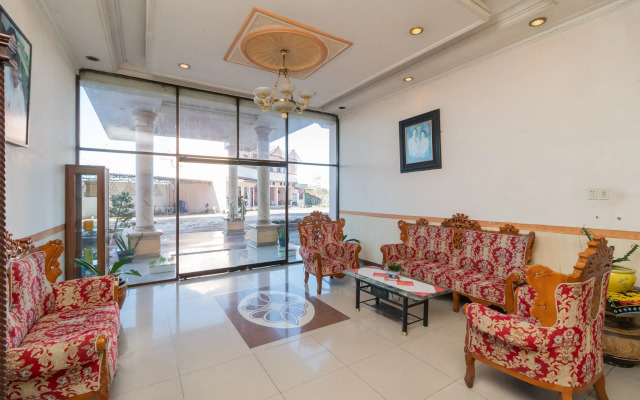RedDoorz near Silangit International Airport