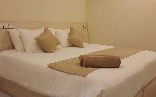 South Ari Inn