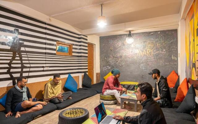 Whoopers Hostel Tosh