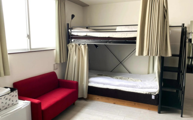 Hotel Mikado - Hostel