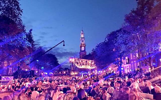 Bed & Beads The African Lily