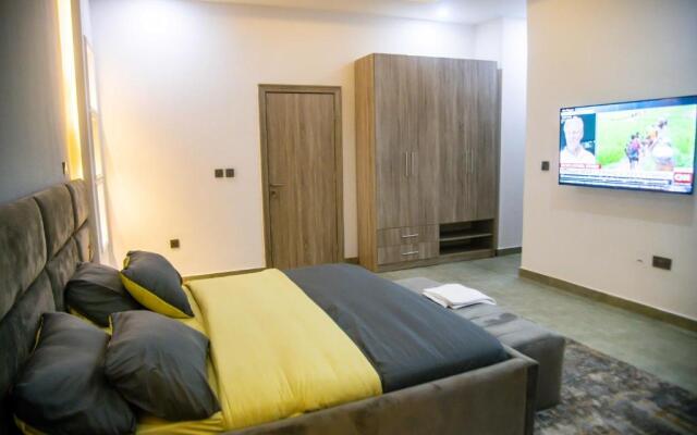 Historia Mews, 4 Bedroom Town House with Pool