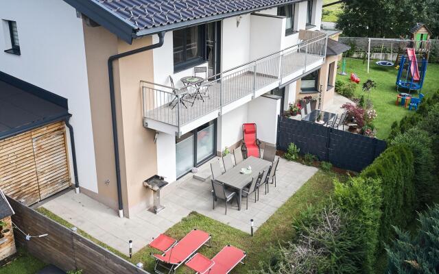 Comfortable Holiday Home in Goldegg - Weng with Whirlpool