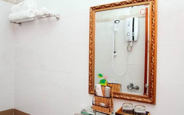 Golden Palm Hotel