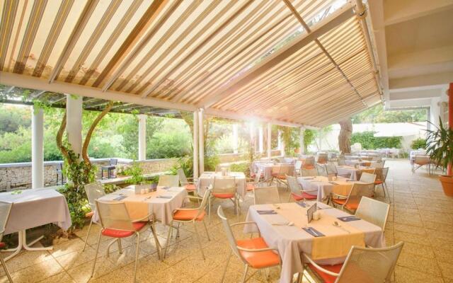 Marina Sunny Hotel by Valamar