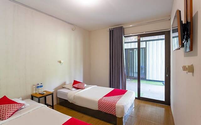 OYO 883 Pavo Resort