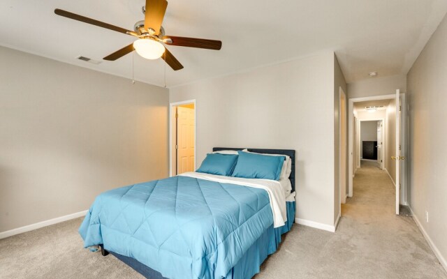 Charming North Charleston Townhome - Pets Welcome!