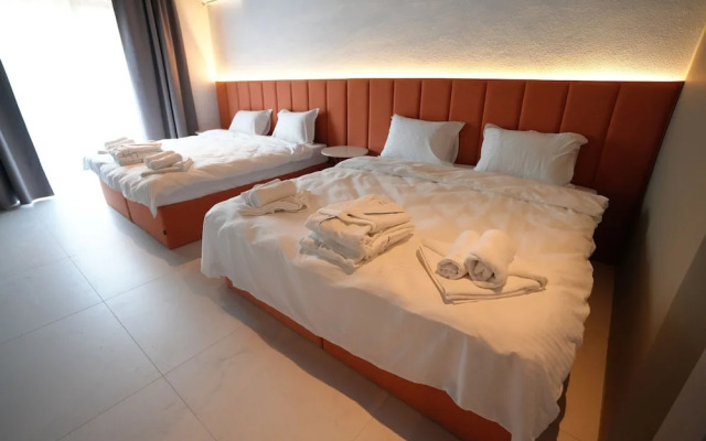 Biond Hotel