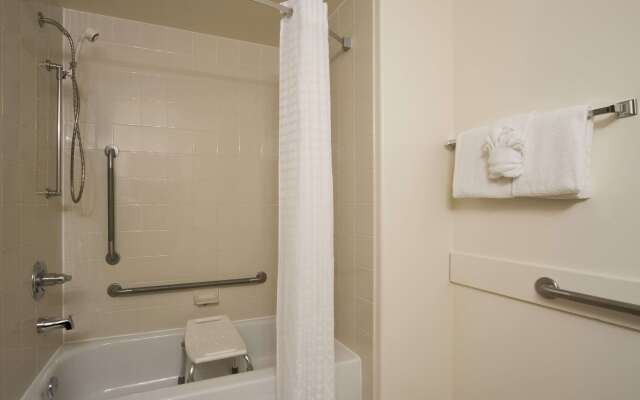 Super 8 by Wyndham Dawson Creek