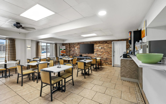 Quality Inn Bowling Green South