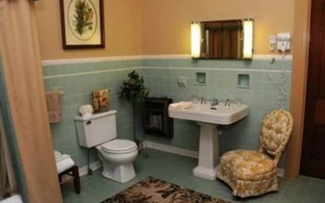 Bennett House Bed & Breakfast