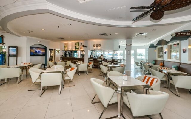 DreamView Beachfront Hotel & Resort