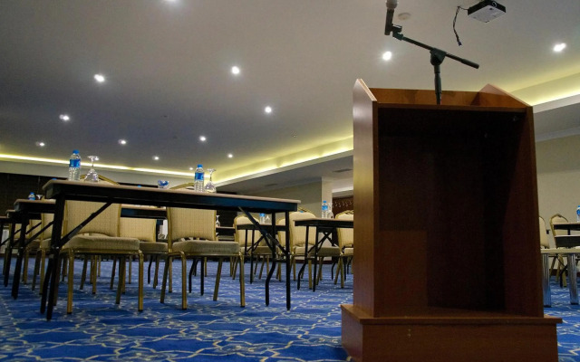 Asrin Park Hotel