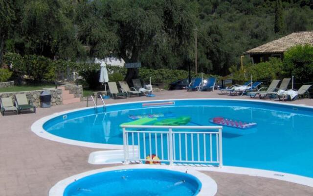 Aphrodite Studios & Pool