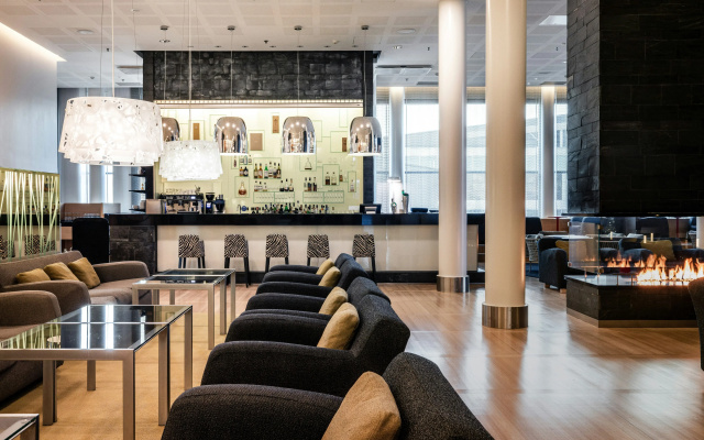 Hilton Helsinki Airport - Image 2