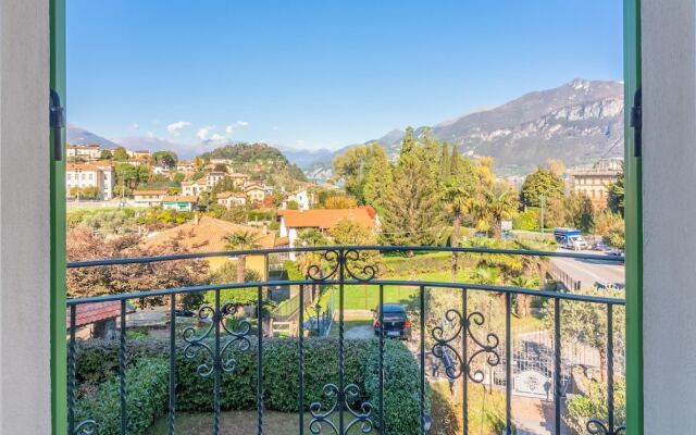 Green Rose by Wonderful Italy