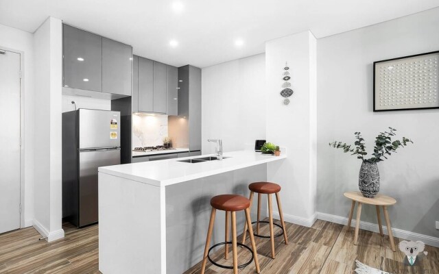Olympic Park 2bed 2bath+parking Nop002-1