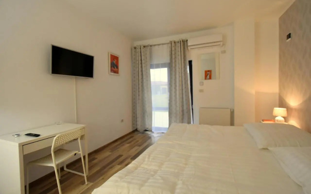 Neferprod Apartments - IS - CAM 02