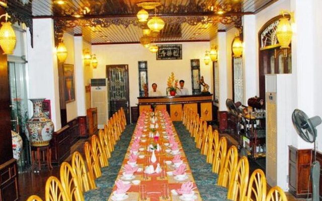 Areca Hotel
