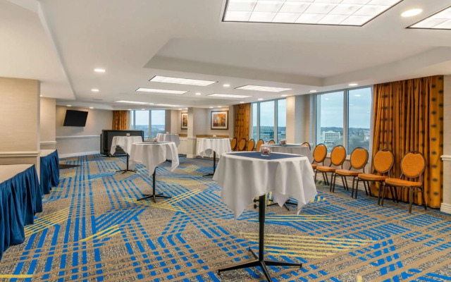 DoubleTree by Hilton Hotel Jefferson City