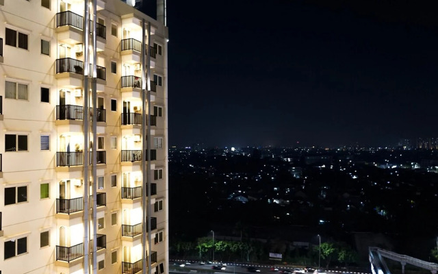 New Furnished Studio at Signature Park Grande Apartment