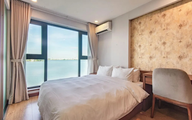 Moon West Lake Residence