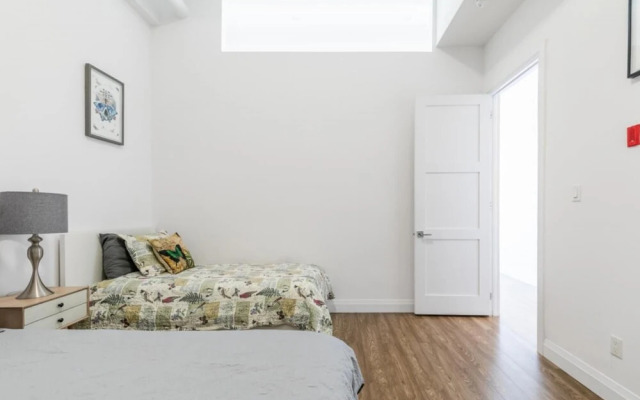 Bee s Loft Free Parking Gym