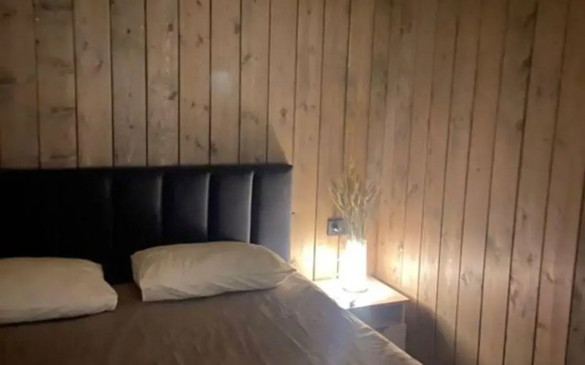 Cozy house at Y.E.S. Water Park (1B)
