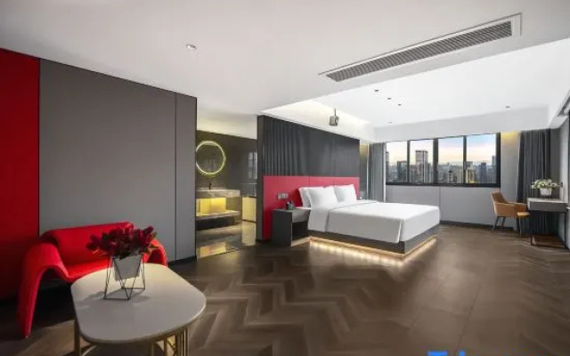 Qiduo Hotel