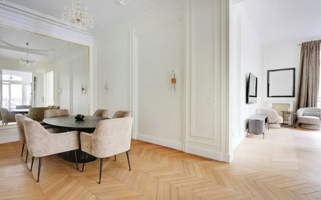 Spacious Apartment - 2br/4p - Arc de Triomphe