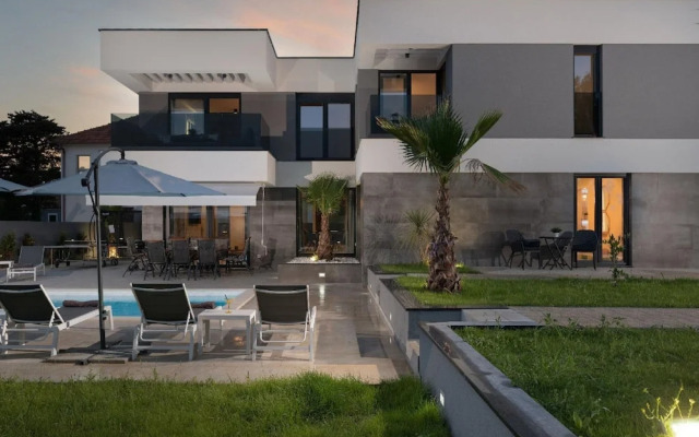 Villa Nina in Croatia Near the Adriatic Coast