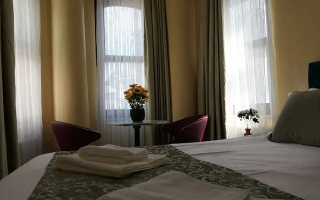 Taksim Stella Suites