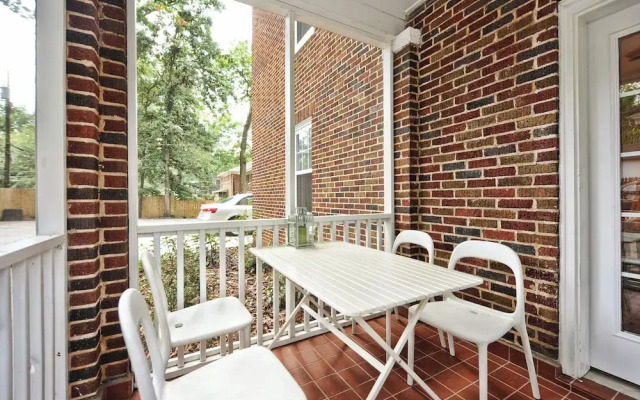 The Home Collection - 800 Magnolia