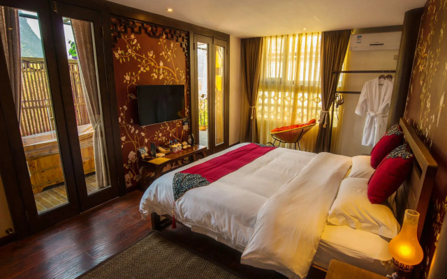Secret Courtyard Resort Hotel