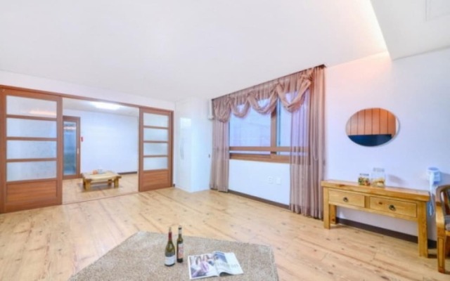 Yeosu The Raon Pension